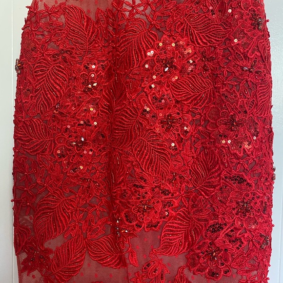 Sherri Hill 11127 Red Lace Dress - Picture 5 of 9